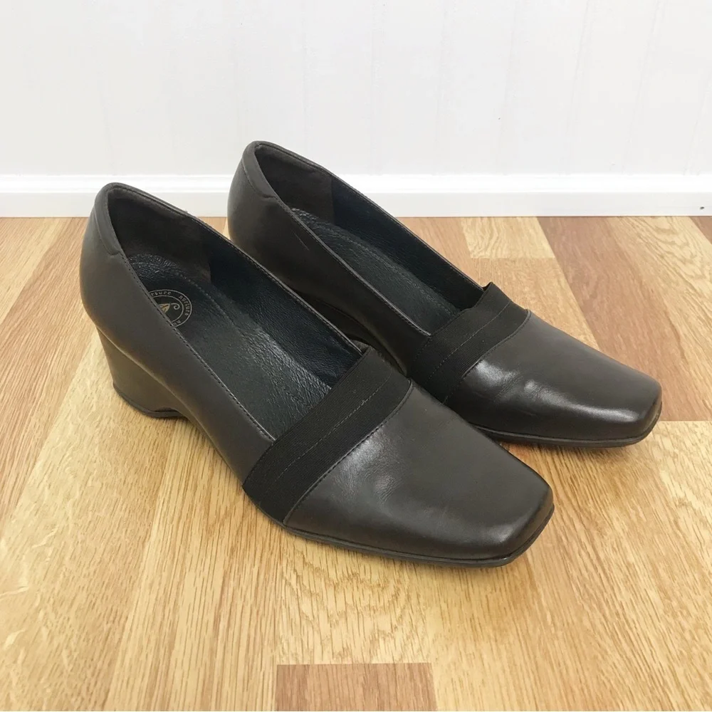 NURTURE Brown Leather Square‎ Toe Heel Pump Wedge Chunky Block Heel Size 9.5